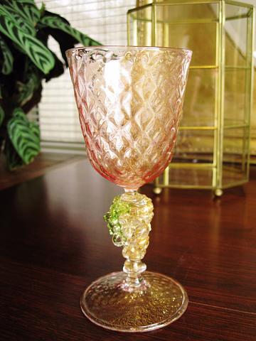 Beautiful MURANO glass gold infused goblet with applied decoration.