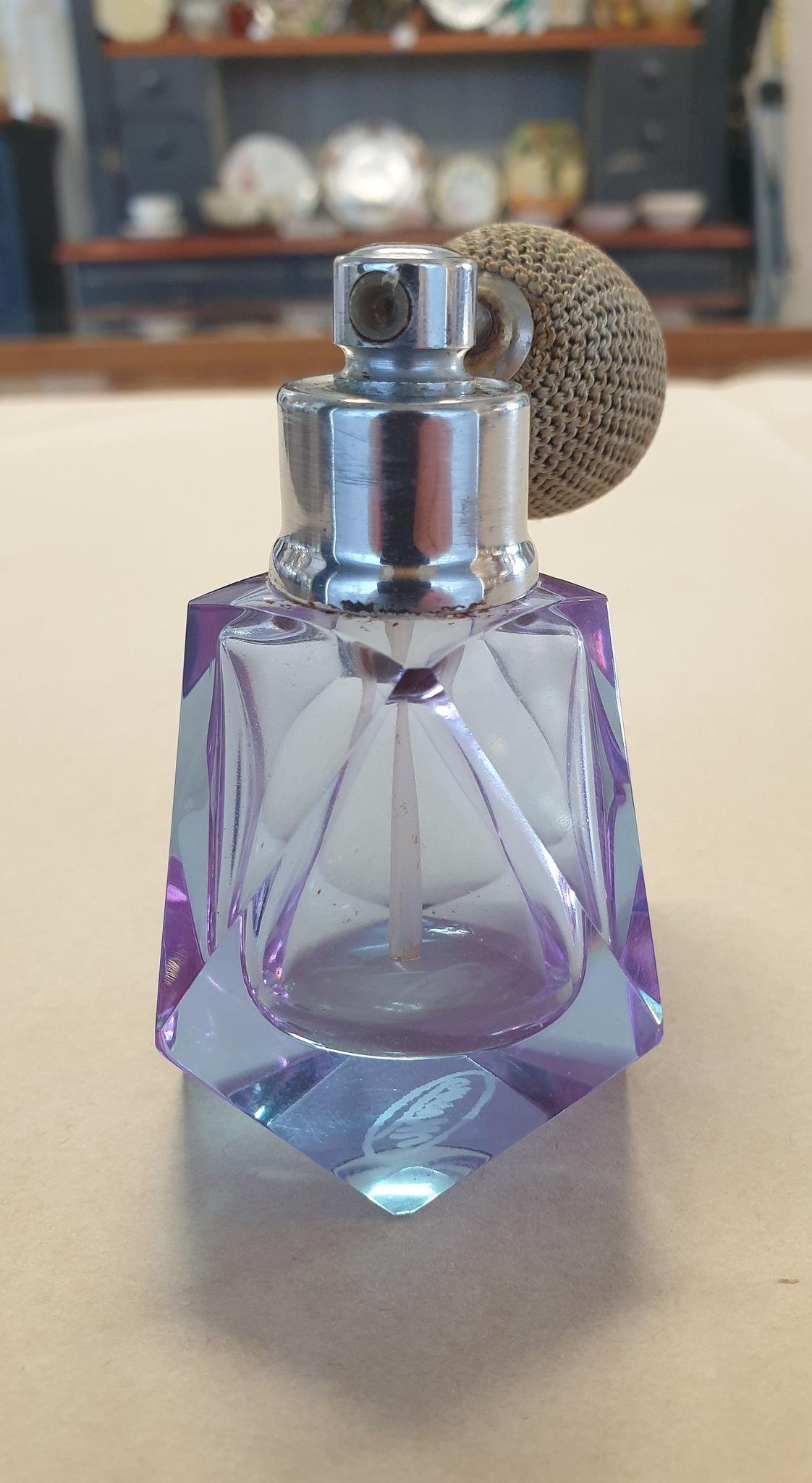 Beautiful Vintage Moser Alexandrite Crystal Perfume Bottle :: Paisley ...