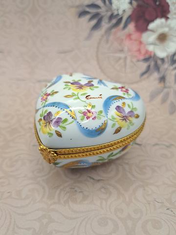 Beautiful ribbon and violet hand painted Limoges porcelain trinket pot