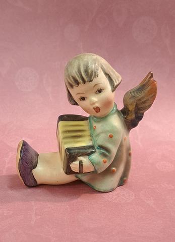 Vintage Hummel "Angel Girl" Figurine TMK -2